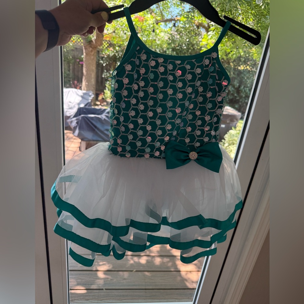 Girls dress